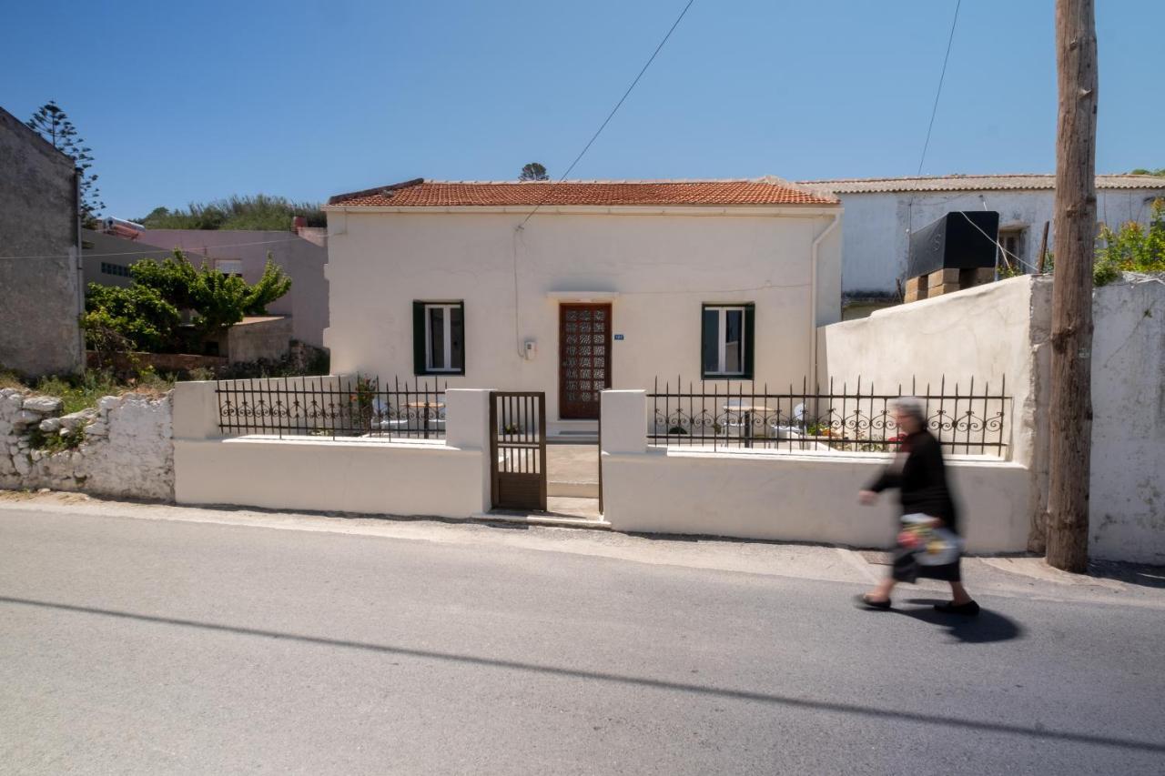 Jasmine Home By The Sea By 8Essentially Kalyves Exterior foto